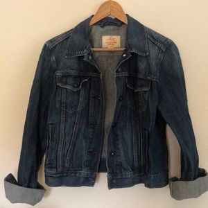 Vintage Levi’s denim jacket